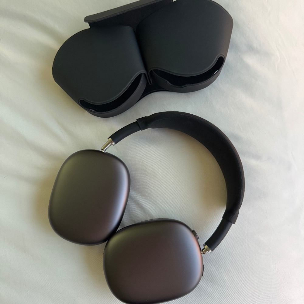 Apple AirPods Max - space grey  – 100% Authentic